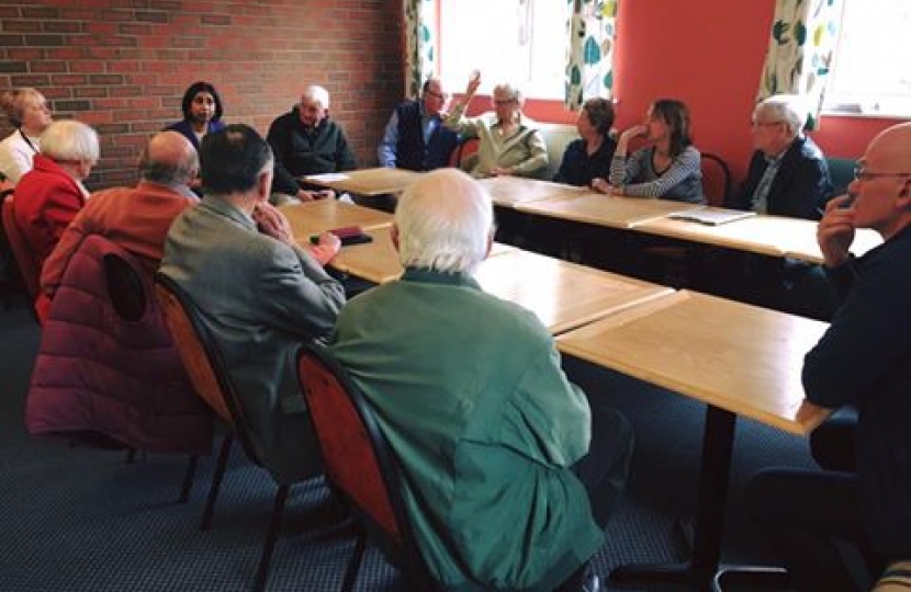 Suella and Fareham residents at a 'coffee & chat' meeting